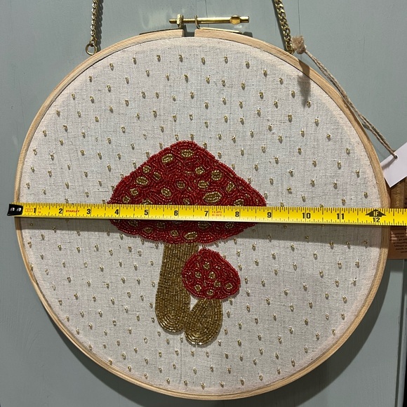 Mushroom embroidered hoop  - Picture 5 of 8